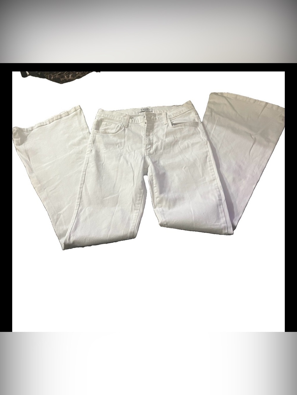 Women's White Straight Leg Jeans - Classic Clean Finish31X33